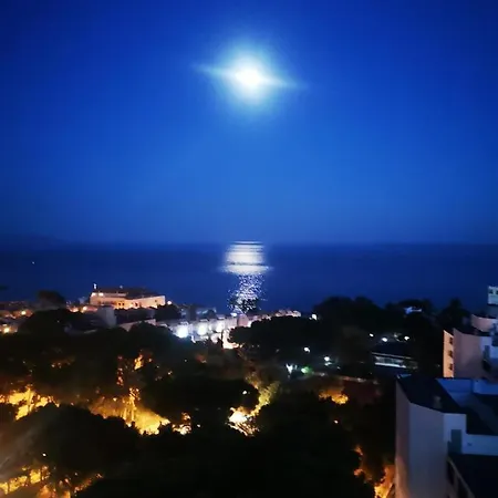 Mirando Al Mar Apartment
